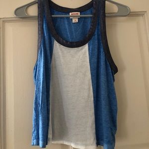 Simple cropped tank top